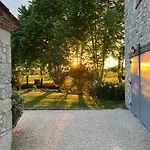 D Hotes La Bourneloise Oda ve Kahvaltı Bournel